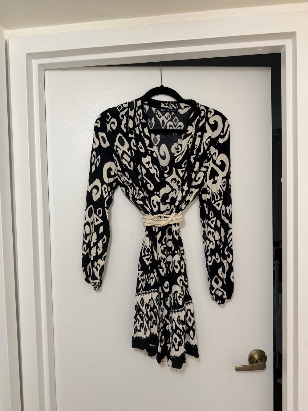 Zara Black and Cream Patterned Long-Sleeve Dress (NO BELT)